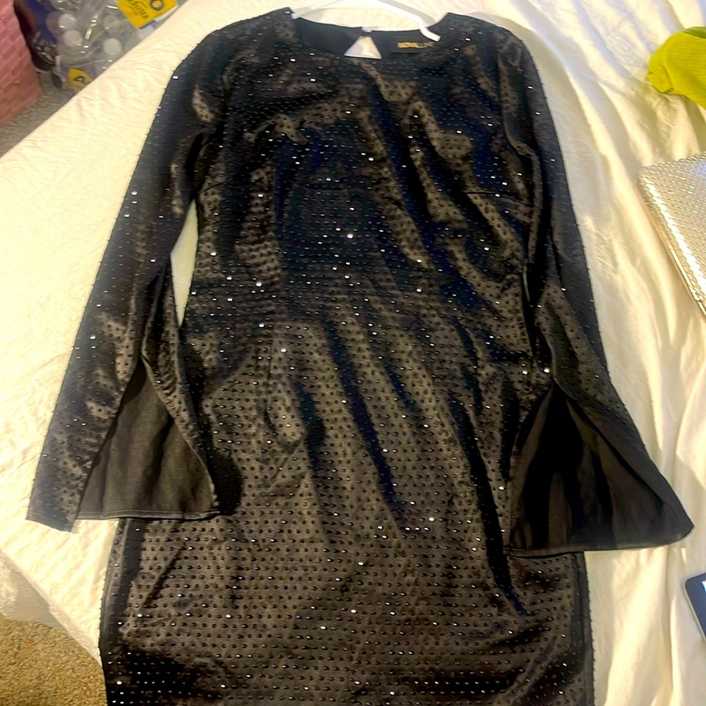 Medium fashionLuxy black dress